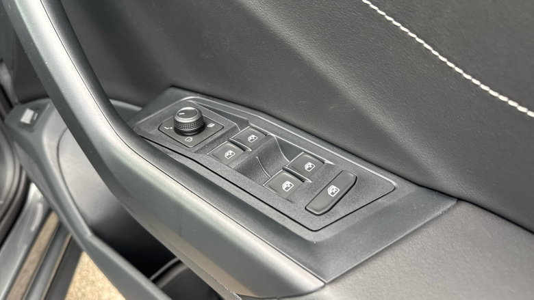 Volkswagen T-Roc 1.0 TSI 115 Style Design 5dr Petrol Hatchback